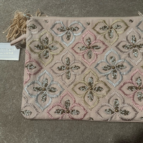 New pink embellished bag made in India - Picture 3 of 6